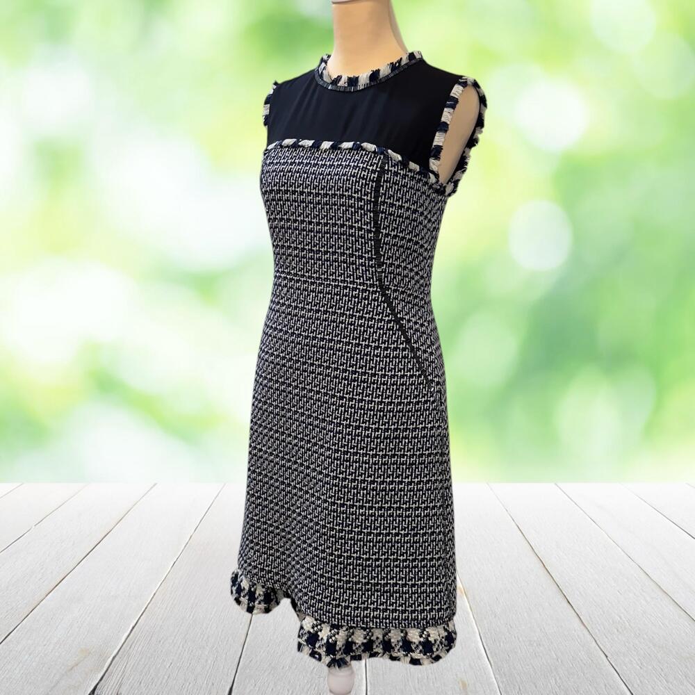 TORY BURCH Tweed Sheath Dress Mixed Media Fringe Beaded Seams Navy Cream Size 2
